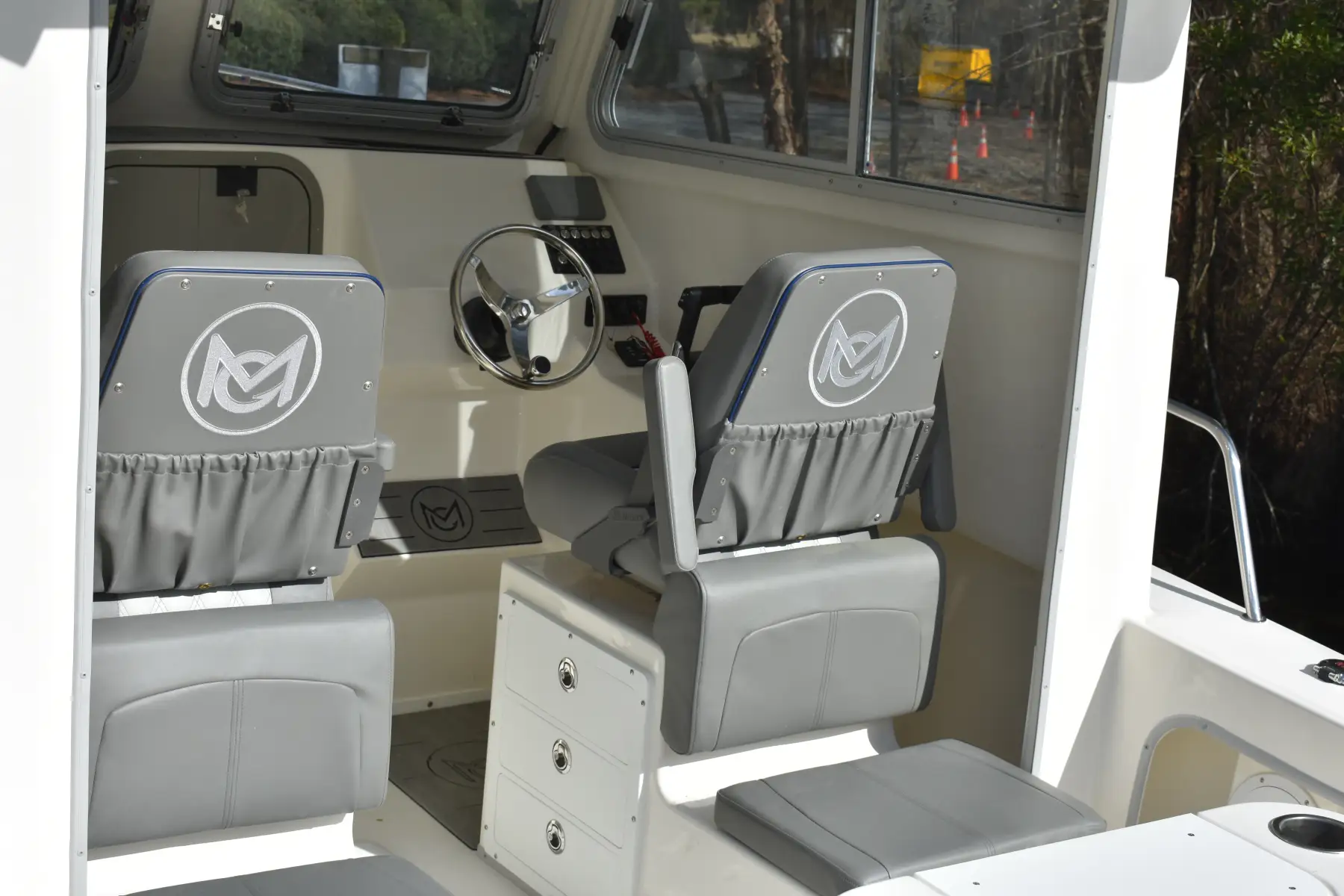 245 Cabin XL interior